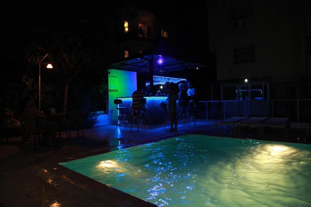 Otel Guenduez Antalya Exterior photo